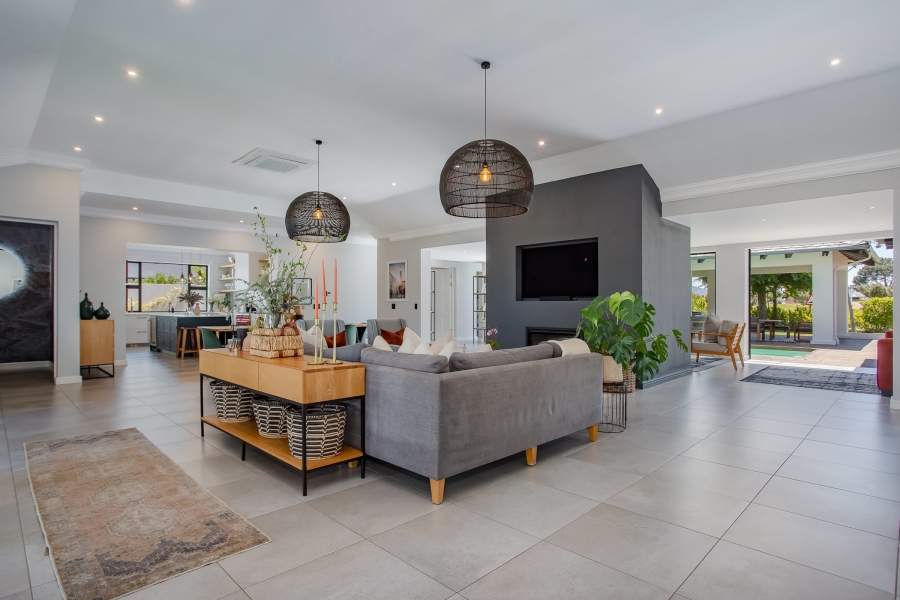 4 Bedroom Property for Sale in Pearl Valley at Val de Vie Western Cape